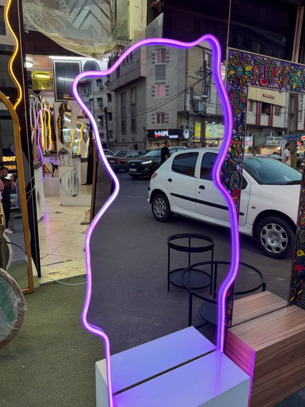 آینهمدلخرسیباباکسونورنئونبنفش