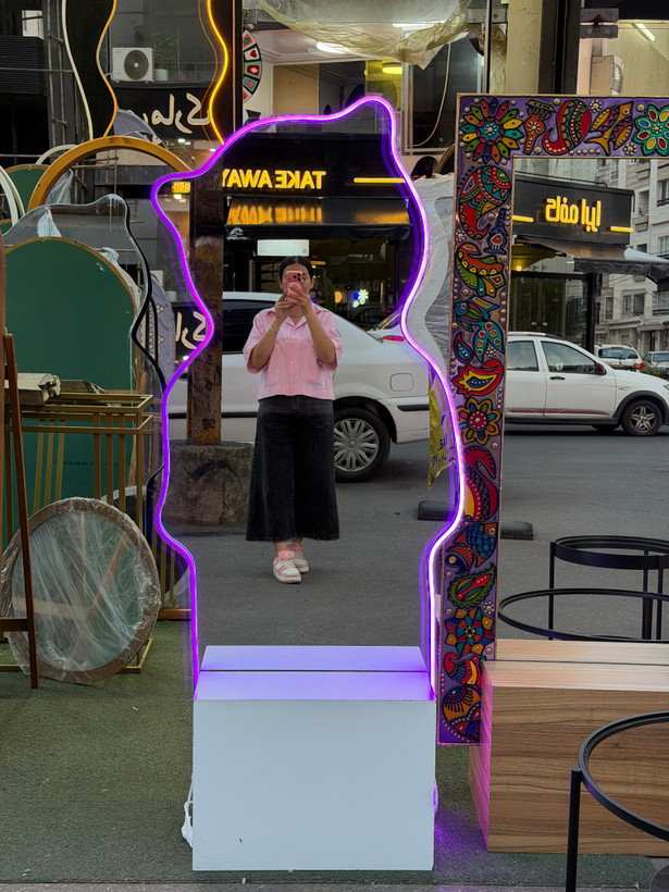 آینهمدلخرسیباباکسونورنئونبنفش